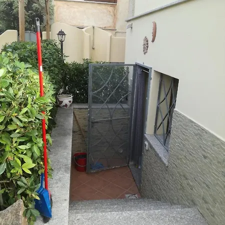 Casa A Mare E Rocce Olbia